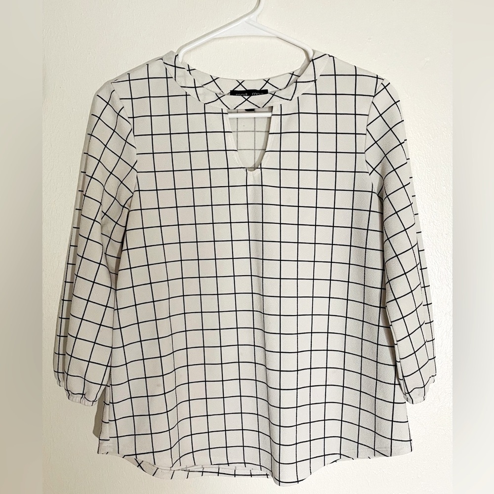 Black and White Business Casual Blouse
